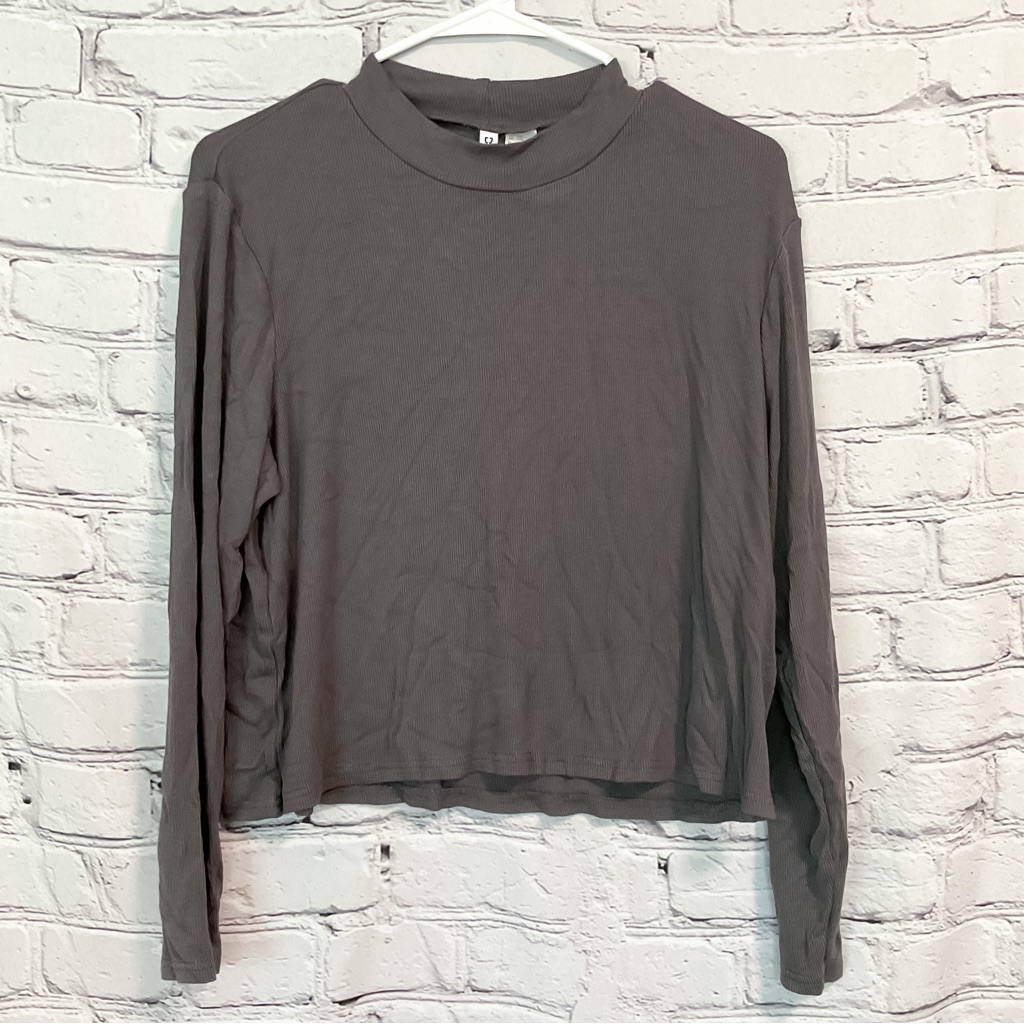 H&M Divided Gray Mock-Neck Top